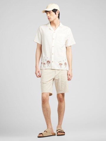 HOLLISTER - Ajuste regular Camisa en blanco