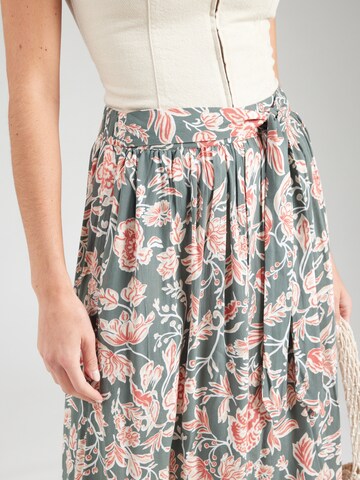 ABOUT YOU Skirt 'Chinara' in Green
