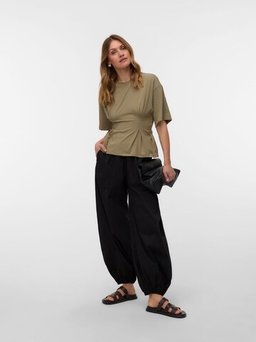 VERO MODA Regular Trousers 'LOTUS' in Black