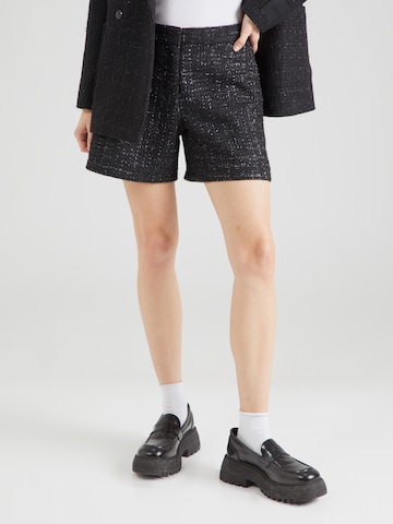 VILA Regular Shorts 'VIKIPPI' in Schwarz: Vorderseite