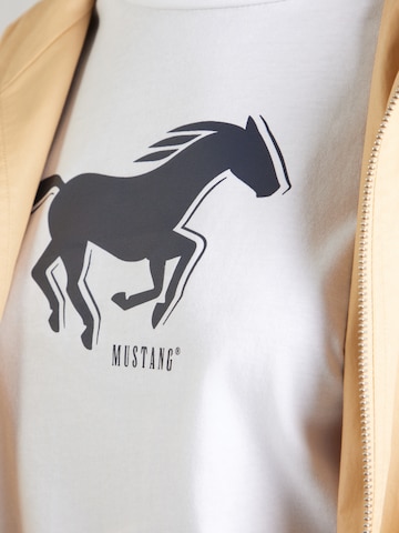 T-shirt 'STYLE LOA' MUSTANG en blanc