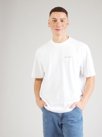 Maglietta di Abercrombie & Fitch in bianco: frontale