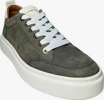 Baskets basses Alexander Smith en gris : devant