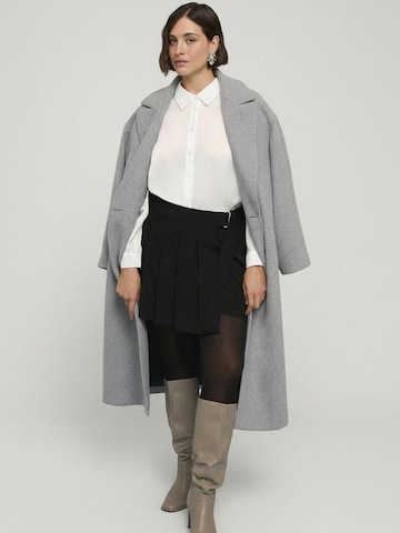 Fiorella Rubino Rok in Zwart