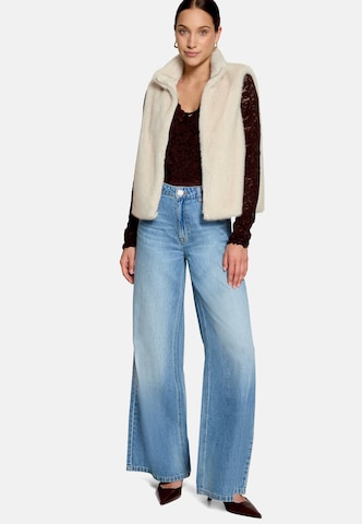 zero Vest in Beige