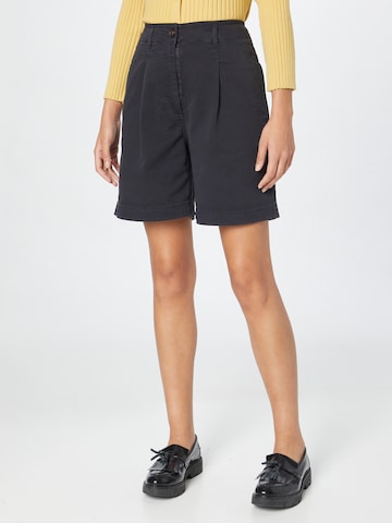 Marc O'Polo Regular Pleat-Front Pants in Black: front