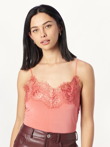 SOAKED IN LUXURY Top 'Clara' in Roze: voorkant