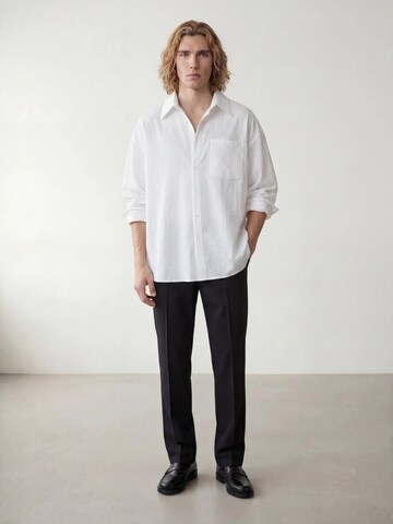 Fit confort Chemise 'The Jens' ARMIE en blanc