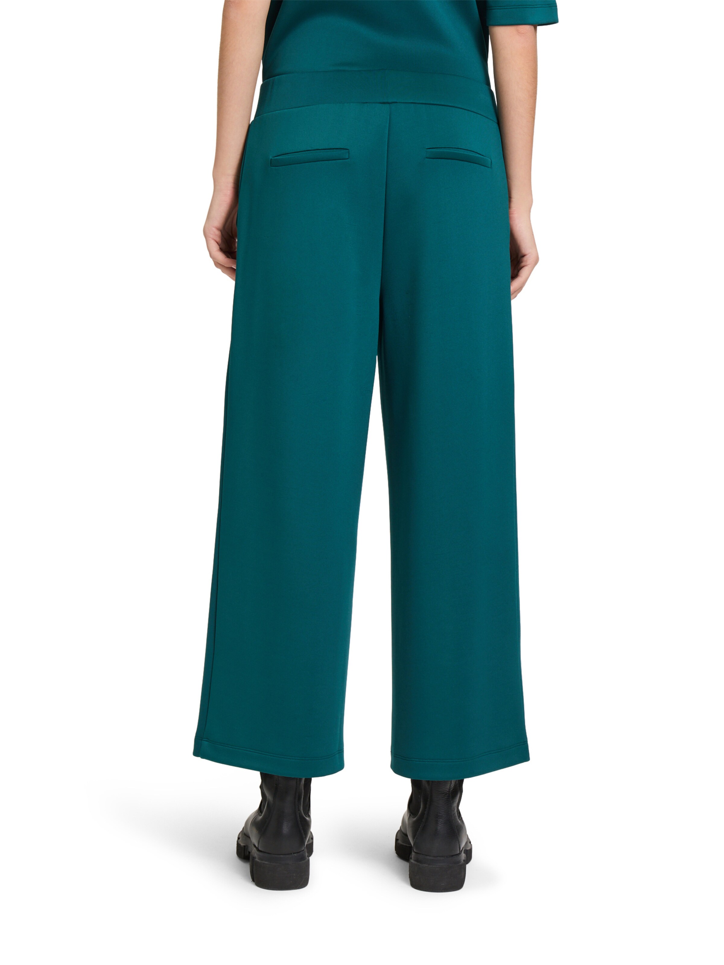 Betty & Co Slim fit Pants in Green