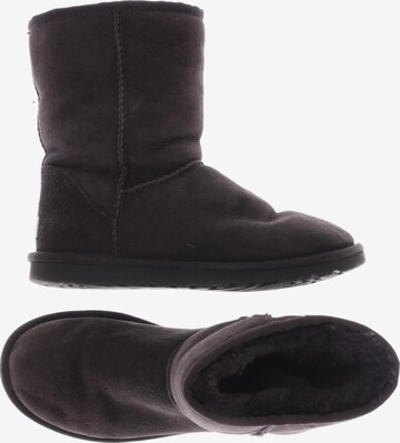 UGG Stiefel 37 in Braun: predná strana