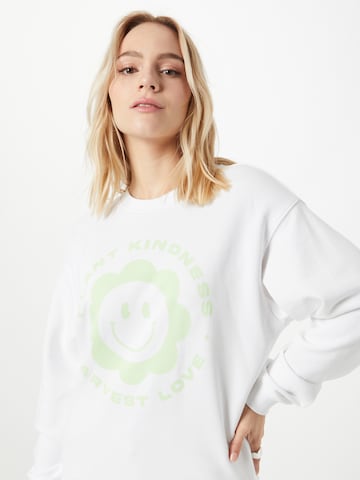 CATWALK JUNKIE Sweatshirt in Wit