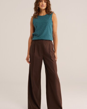 WE Fashion Широкий Брюки со складками в Коричневый