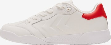 Hummel Sneakers in White: front