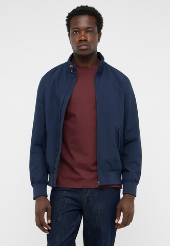MUSTANG T-Shirt 'Austin' in Braun