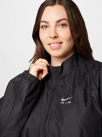 Nike Sportswear Спортно яке в черно