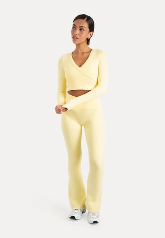 T-shirt 'Niora' Smilodox en jaune