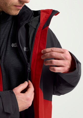 JACK WOLFSKIN Performance Jacket in Red