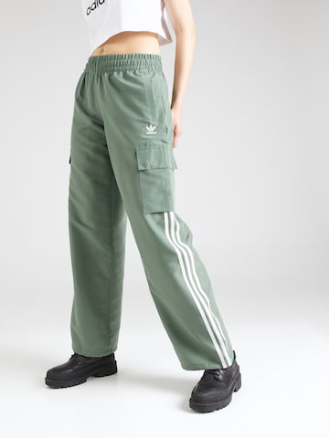 ADIDAS ORIGINALS Loose fit Cargo Pants in Green: front