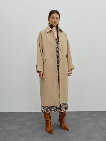 EDITED Between-Seasons Coat 'Marianne' in Beige