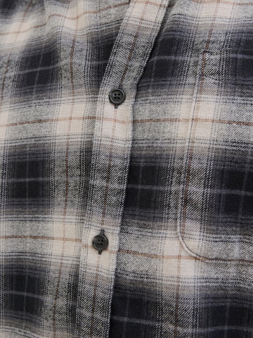 JACK & JONES Comfort fit Button Up Shirt 'JJJames' in Grey