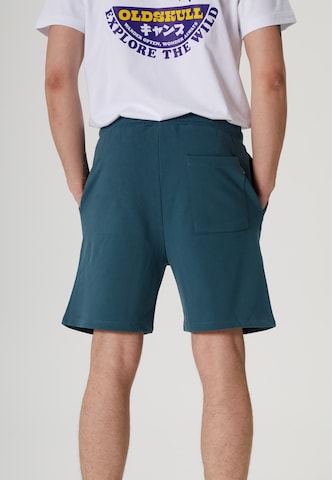 Oldskull Regular Sweatshorts 'Basic Osk' in Grün