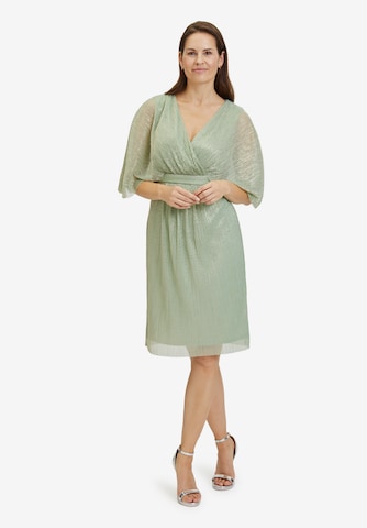 Vera Mont Cocktail Dress in Green