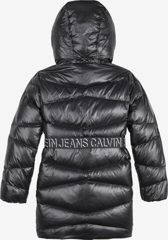 Calvin Klein Jeans Kabát – černá
