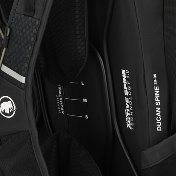 Sac à dos de sport 'Ducan Spine' MAMMUT en noir
