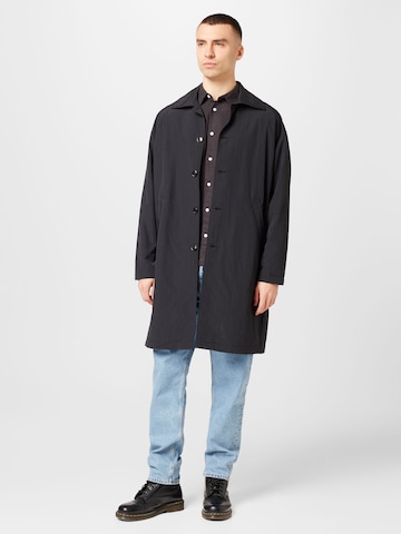 WEEKDAY Between-Seasons Coat 'Matty' in Black