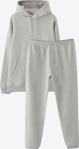 Pull&Bear Sweatsuit in Grey: front