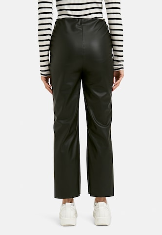 Smith&Soul Regular Trousers in Black