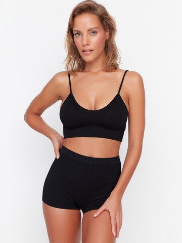 Culotte Trendyol en noir : devant