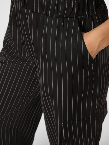 Aygill's Regular Pleat-front trousers ' ' in Black