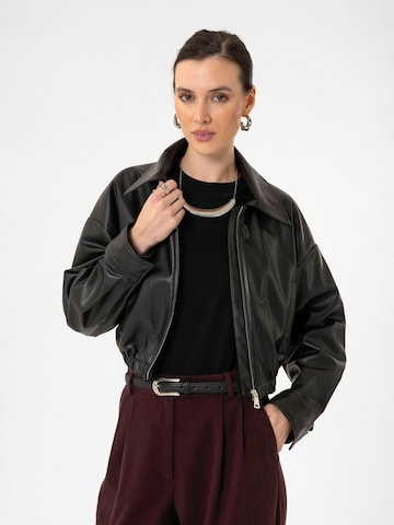 Giacca di mezza stagione 'Alexandra' di Antioch in nero