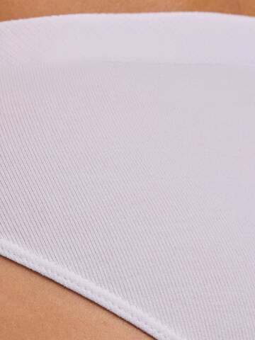 FALKE Panty 'Seamless' in White