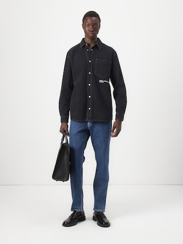 KARL LAGERFELD JEANS Regular fit Srajca | črna barva