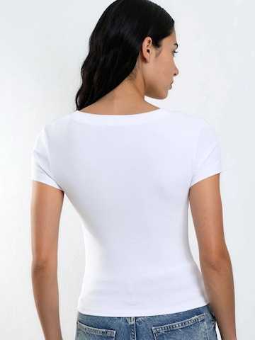 T-shirt Busem en blanc