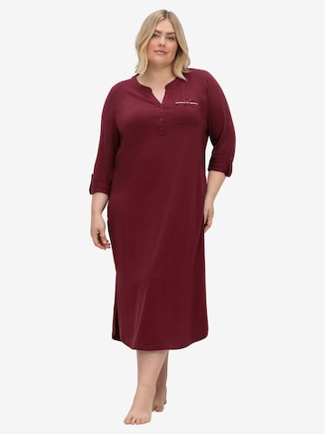 SHEEGO Nightgown in Red