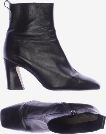 Office London Dress Boots in 38 in Black: front