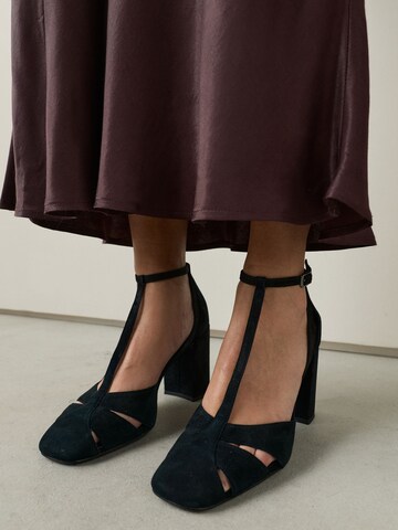 Next T-bar sandals in Black: front