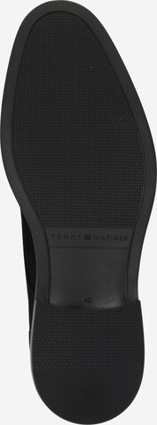 TOMMY HILFIGER Schnürschuh in Schwarz