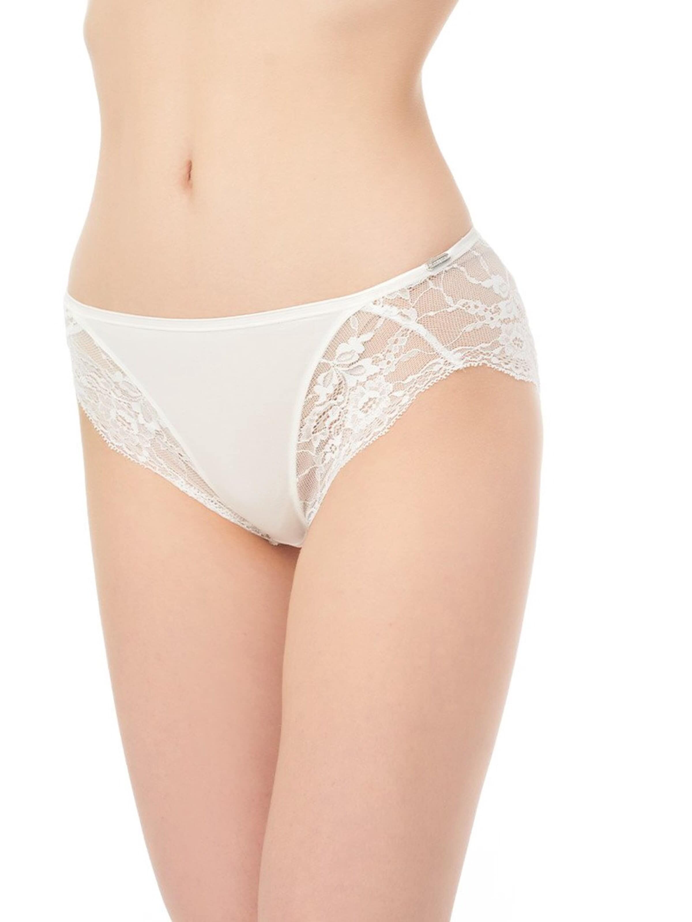 Blackspade Slip in Beige: front