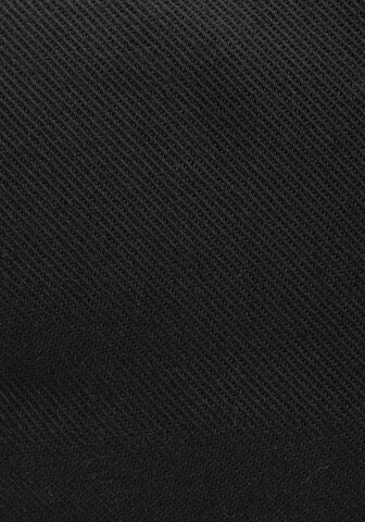 Flexfit Cap in Black