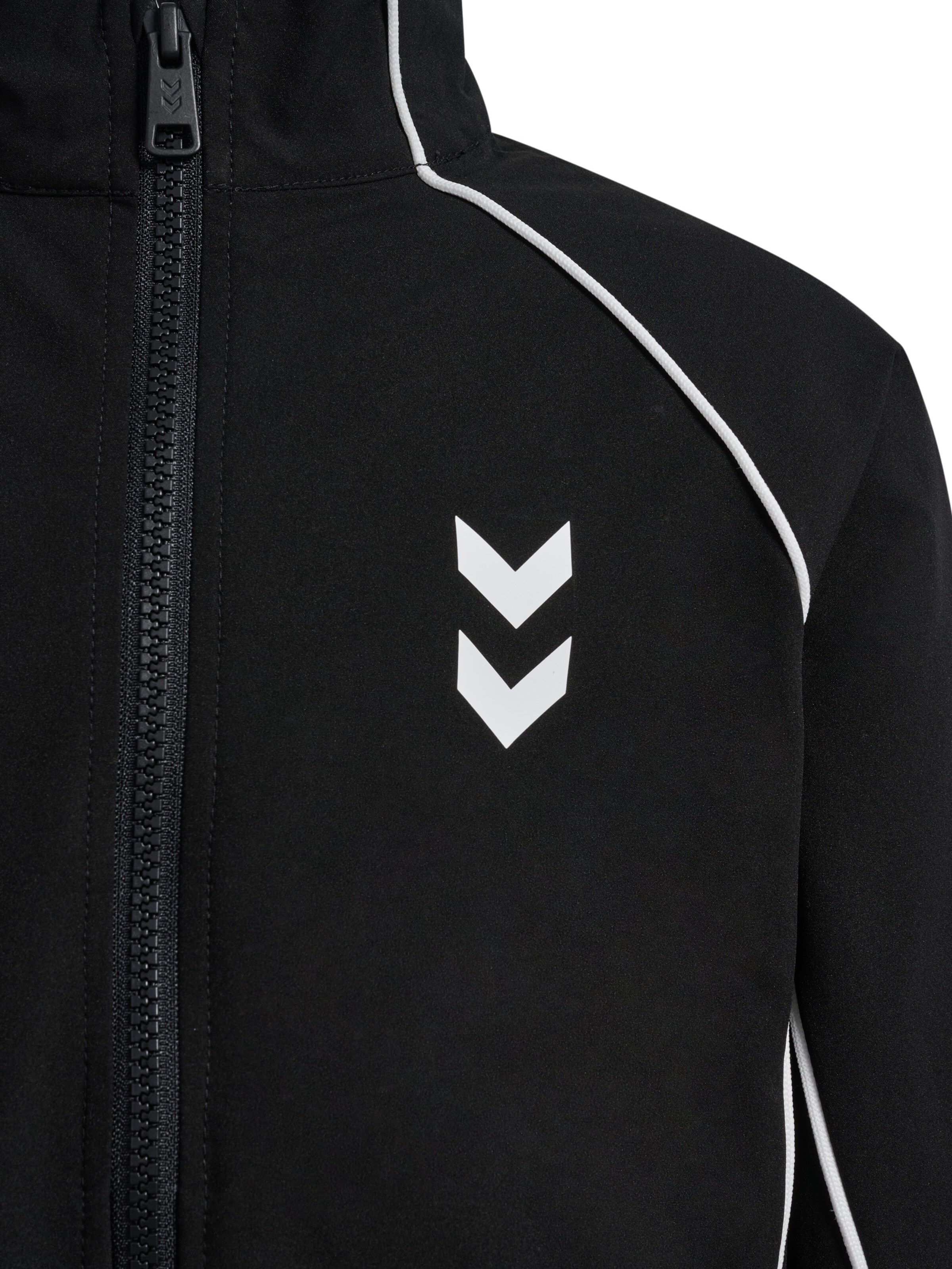Hummel Sweat jacket in Black