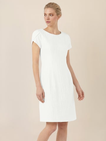 APART Kleid in Weiß