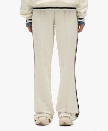 Superdry Regular Broek in Wit: voorkant