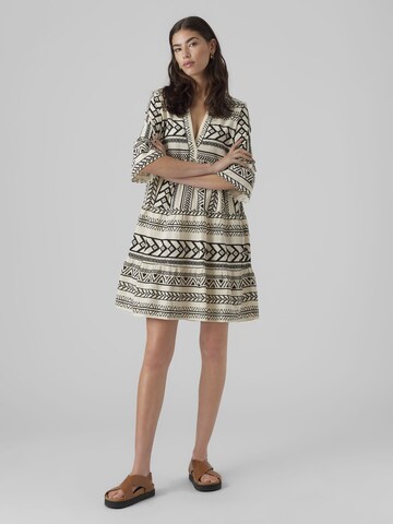 VERO MODA Kleid in Beige