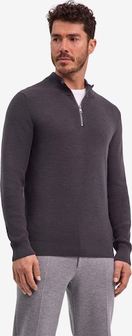 FALKE Sweater in Grey: front