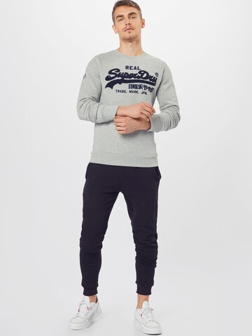 Superdry Sweatshirt in Grau