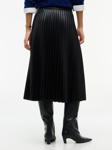 TOMMY HILFIGER Hame värissä musta